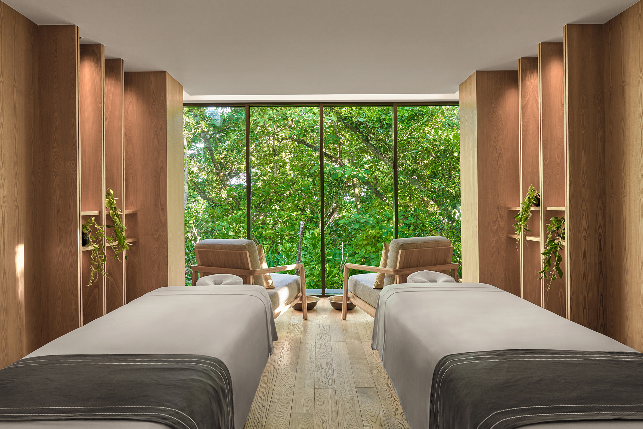 2048px X 1366px_0002_Alila-Kothaifaru-Maldives-SPA-Alila-Treatment-Room-Wide-Angle