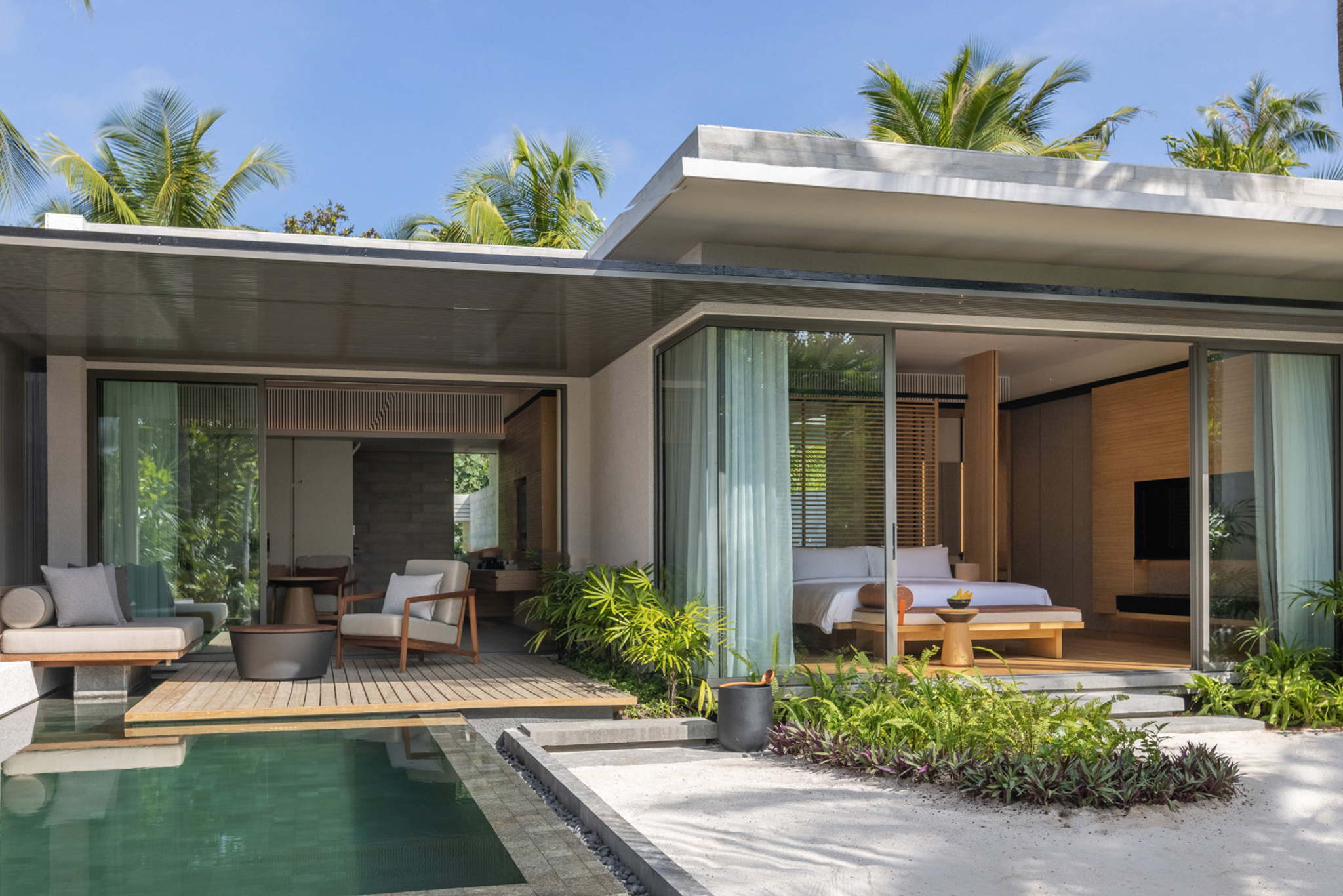 2048px X 1366px_0007_Alila-Kothaifaru-Maldives-Sunset-Beach-Pool-Villa-Exterior