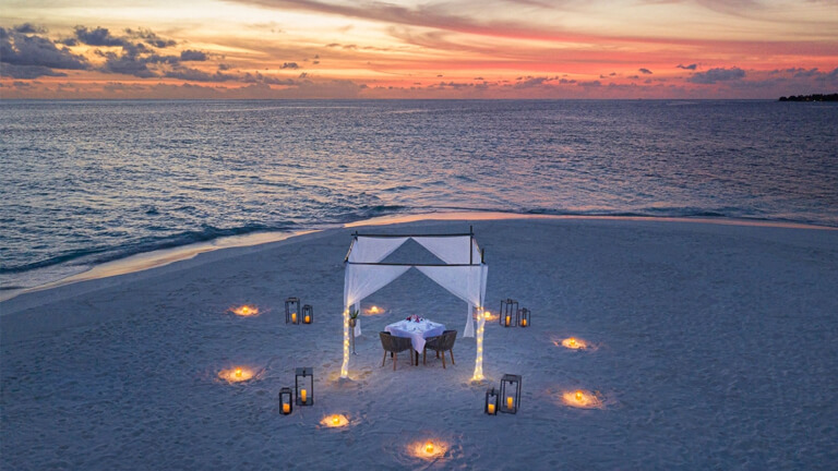 Waldorf Astoria Maldives Beach Special Occasion Dining