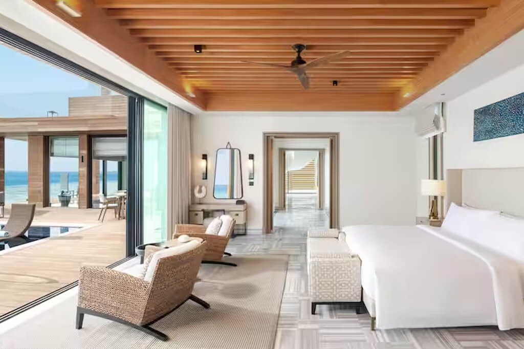 Waldorf Astoria Maldives Villa Deck