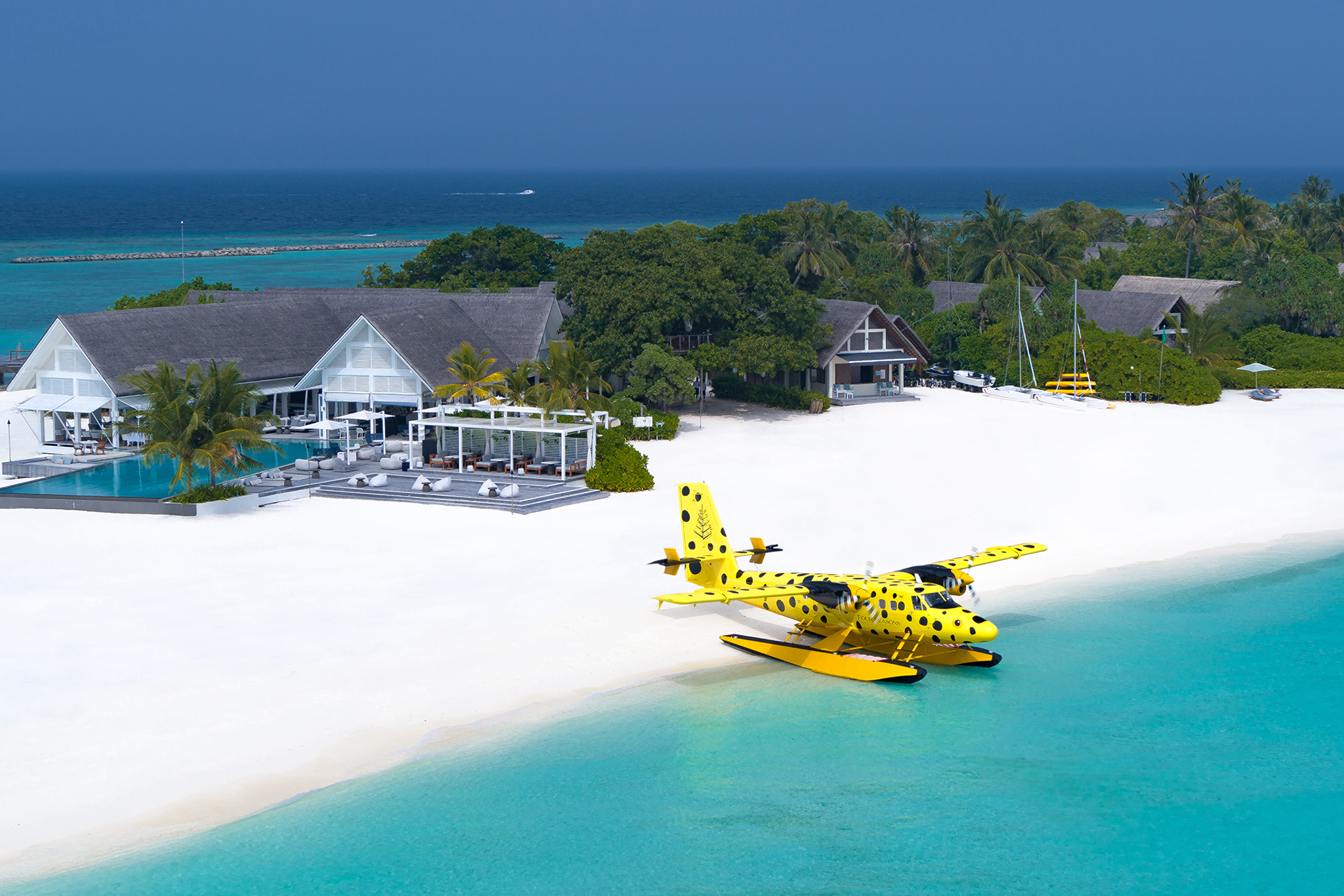 FS Landaa Giraavaru - Flying Boxfish Seaplane