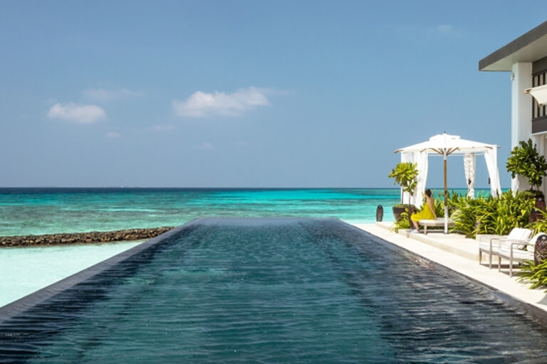 Cheval Blanc Maldives Infinity Pool