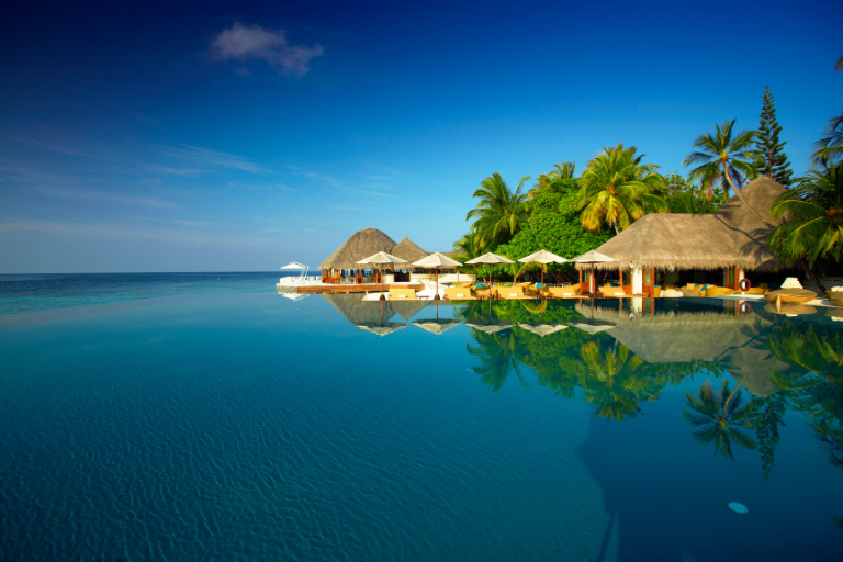 Huvafen Fushi Maldives Main Pool