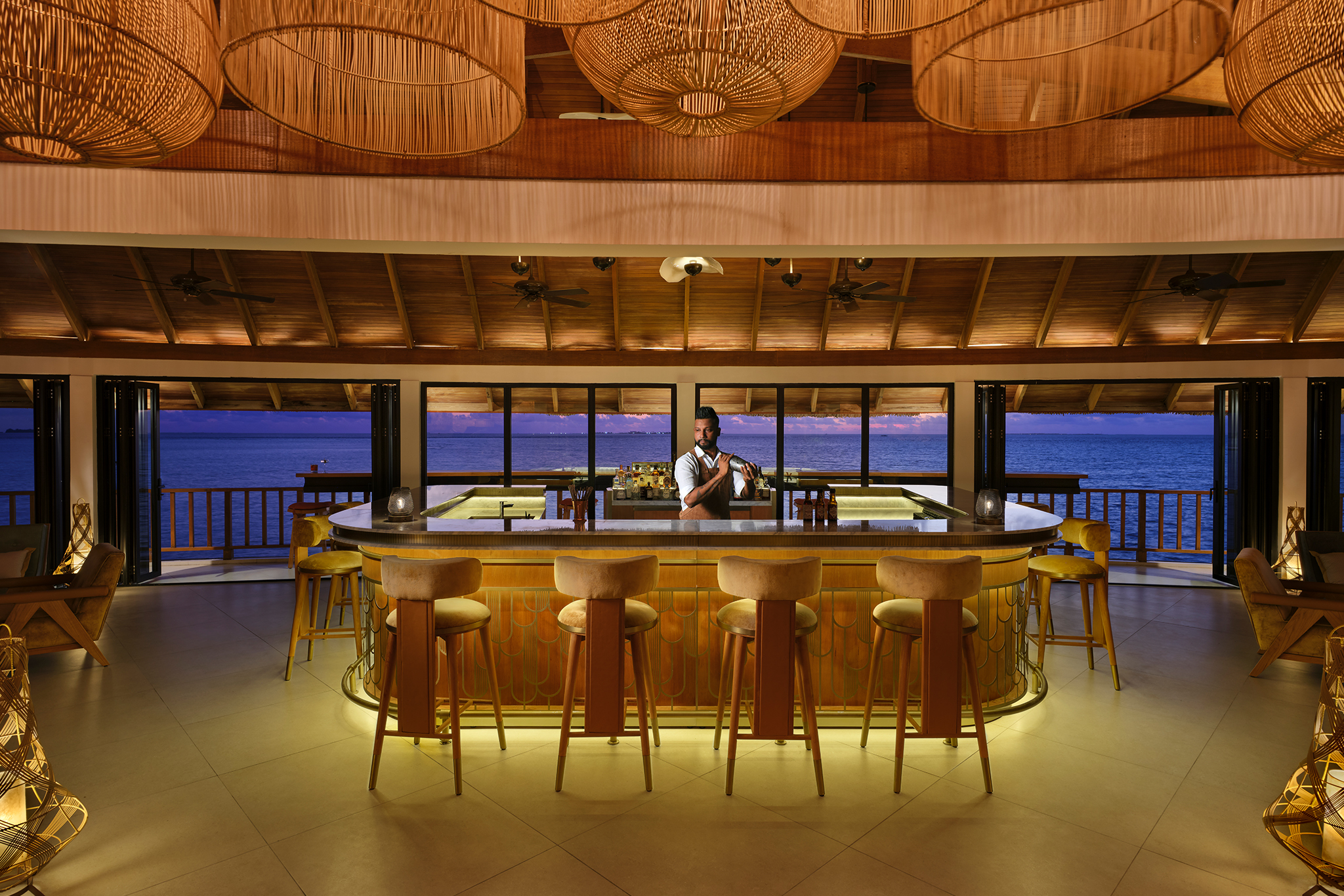 Anantara Dhigu Maldives Dhoni Bar 