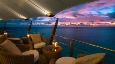 Baros Maldives Lighthouse Lounge