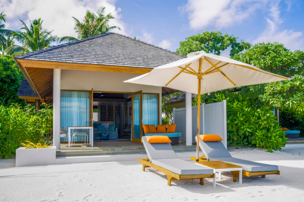 Emerald Faarufushi Resort & Spa Beach Villa exterior