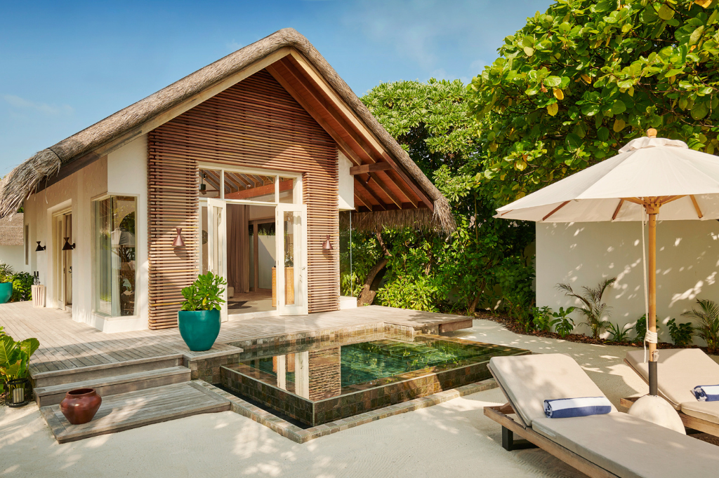 Fairmont Maldives Sirru Fen Fushi Beach Sunset Villas with Pool