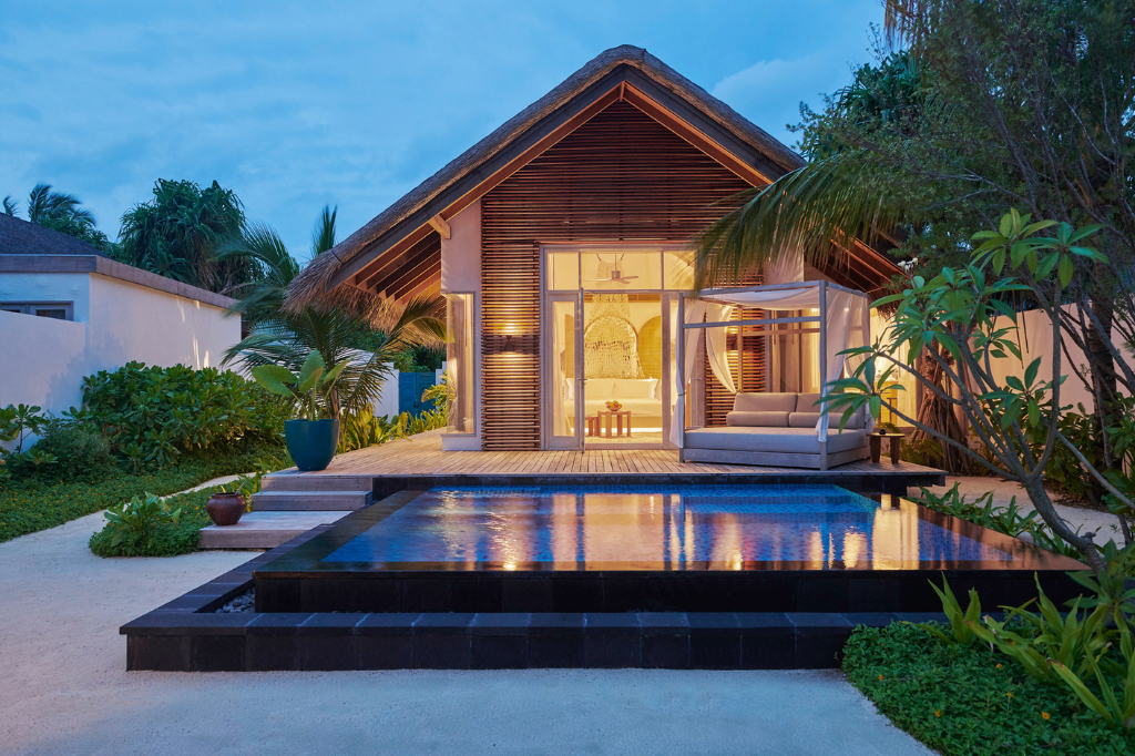 Fairmont Maldives Sirru Fen Fushi Deluxe Beach Sunset Villas with Pool