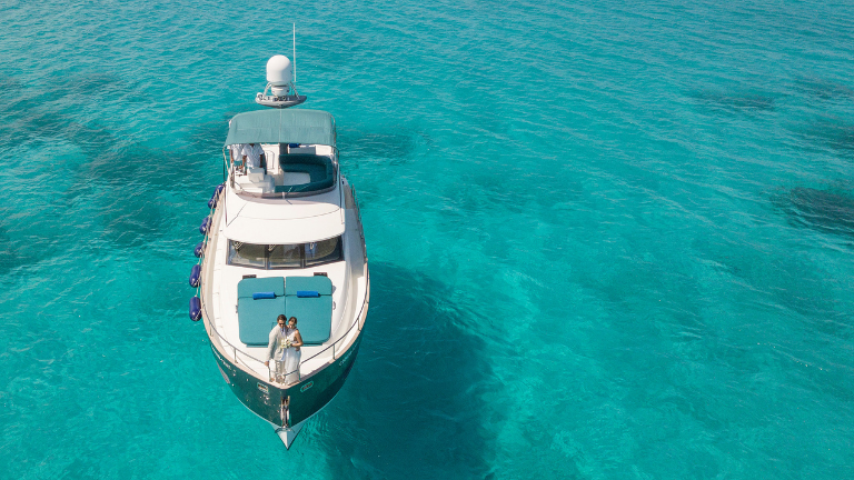 Fairmont Maldives Sirru Fen Fushi Luxury Yacht Cruise