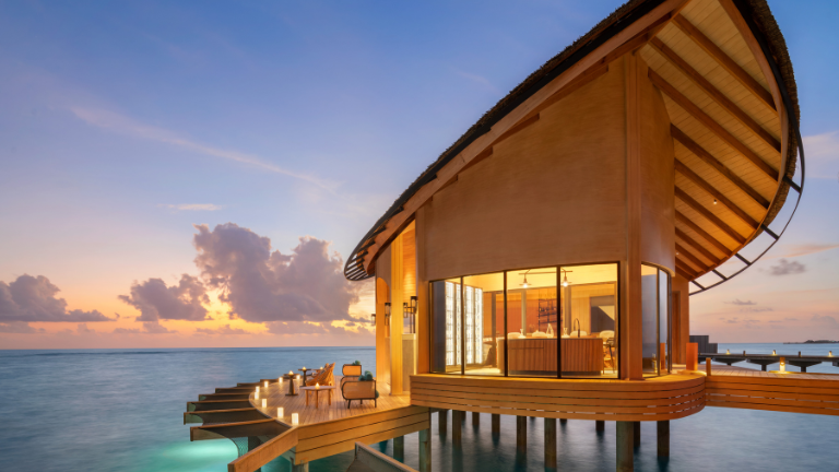 Hilton Maldives Amingiri Resort & Spa Eden Champagne & Gin Bar