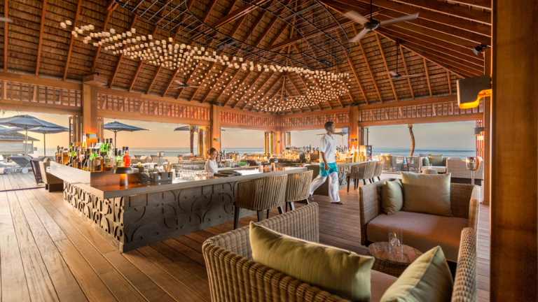 Hurawalhi Island Resort Maldives Coco Bar