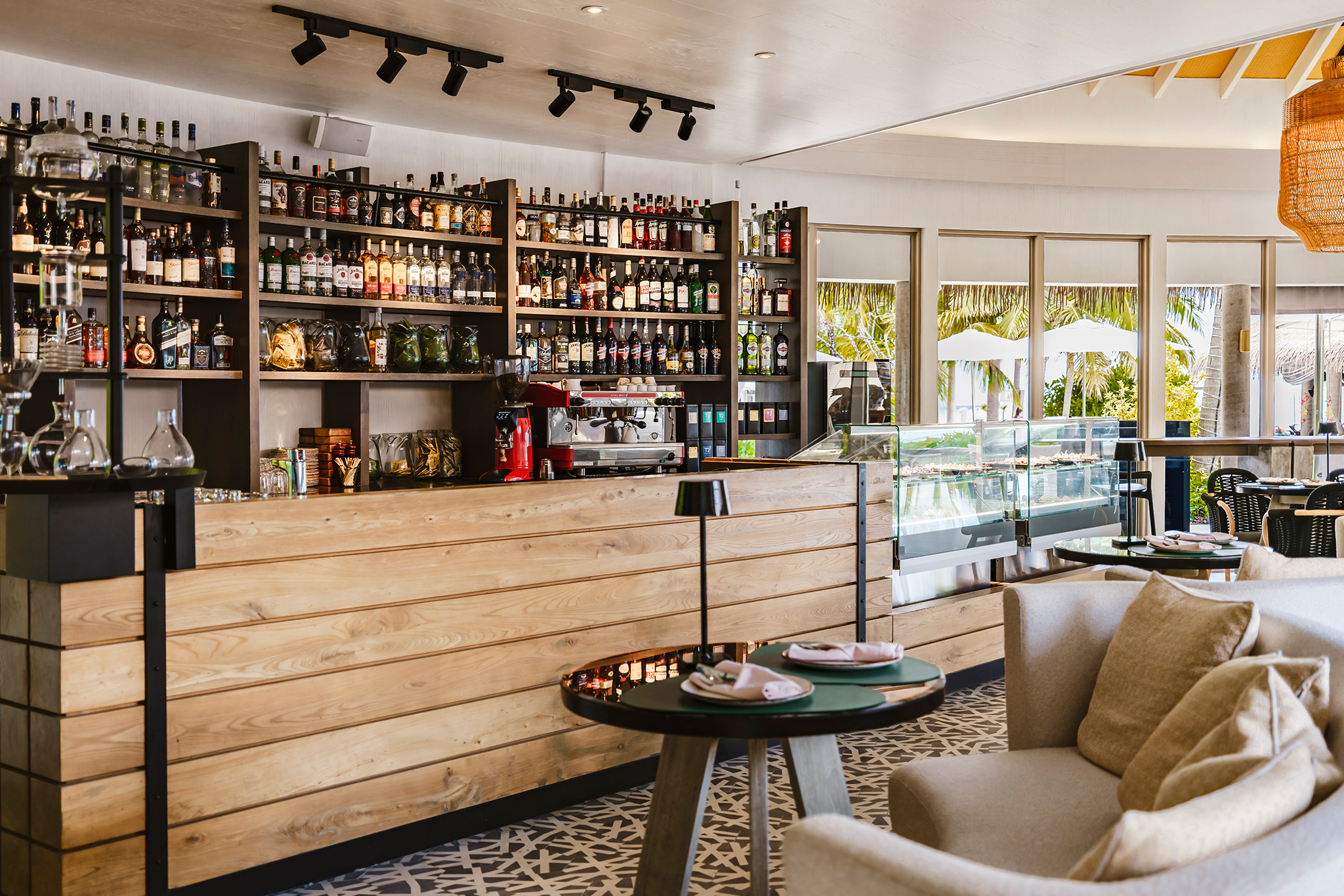 InterContinental Maldives Maamunagau Resort The Collective