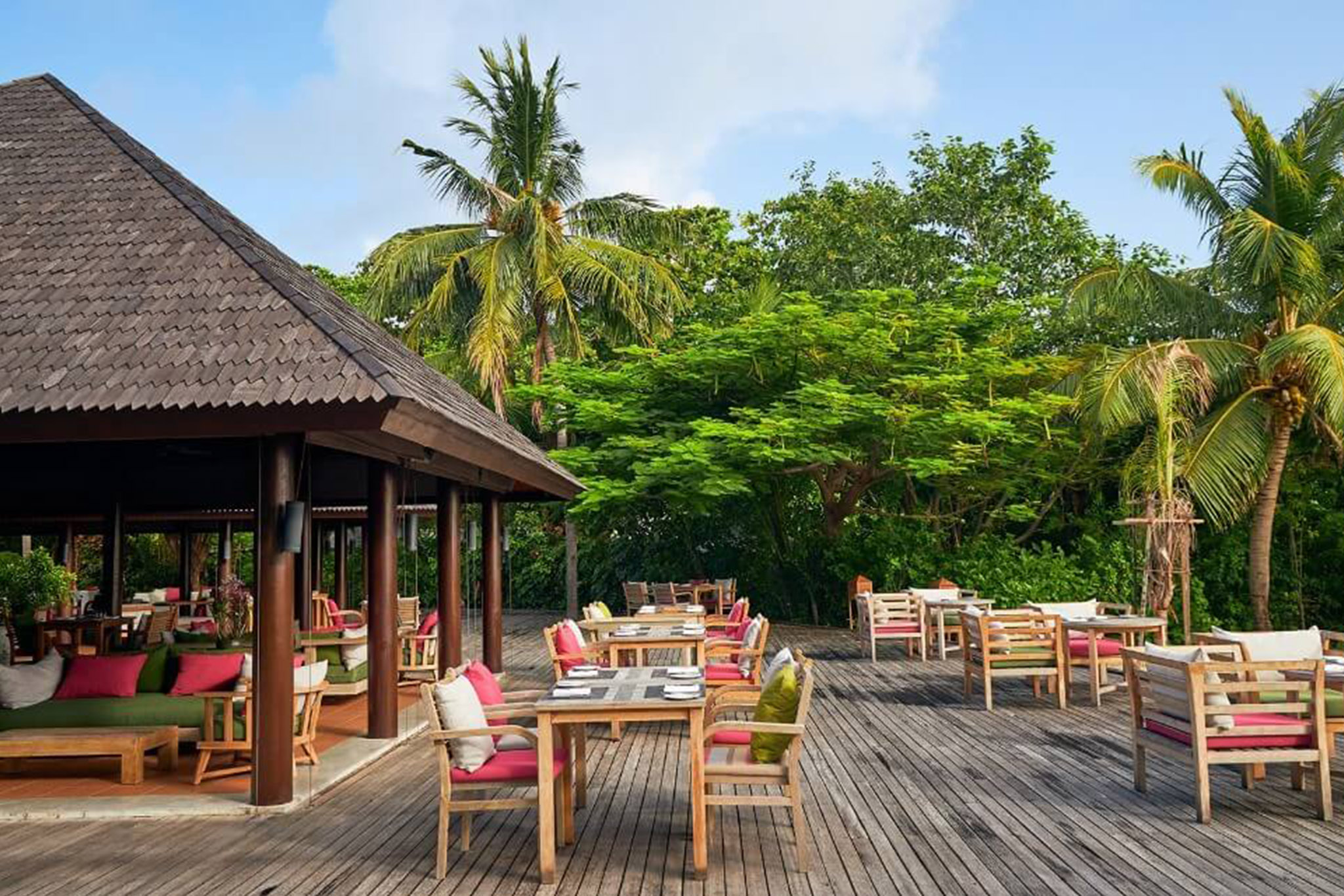 JA Manafaru - Kakuni Restaurant
