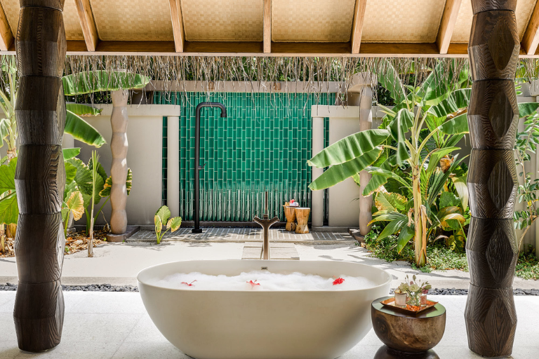 Joali Maldives Beach Villa with Pool Bath