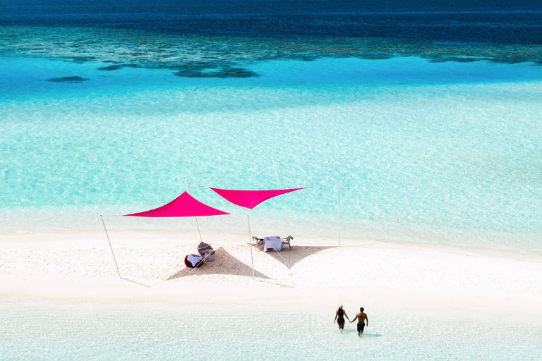 Jumeirah Maldives Olhahali Island Sandbank experience