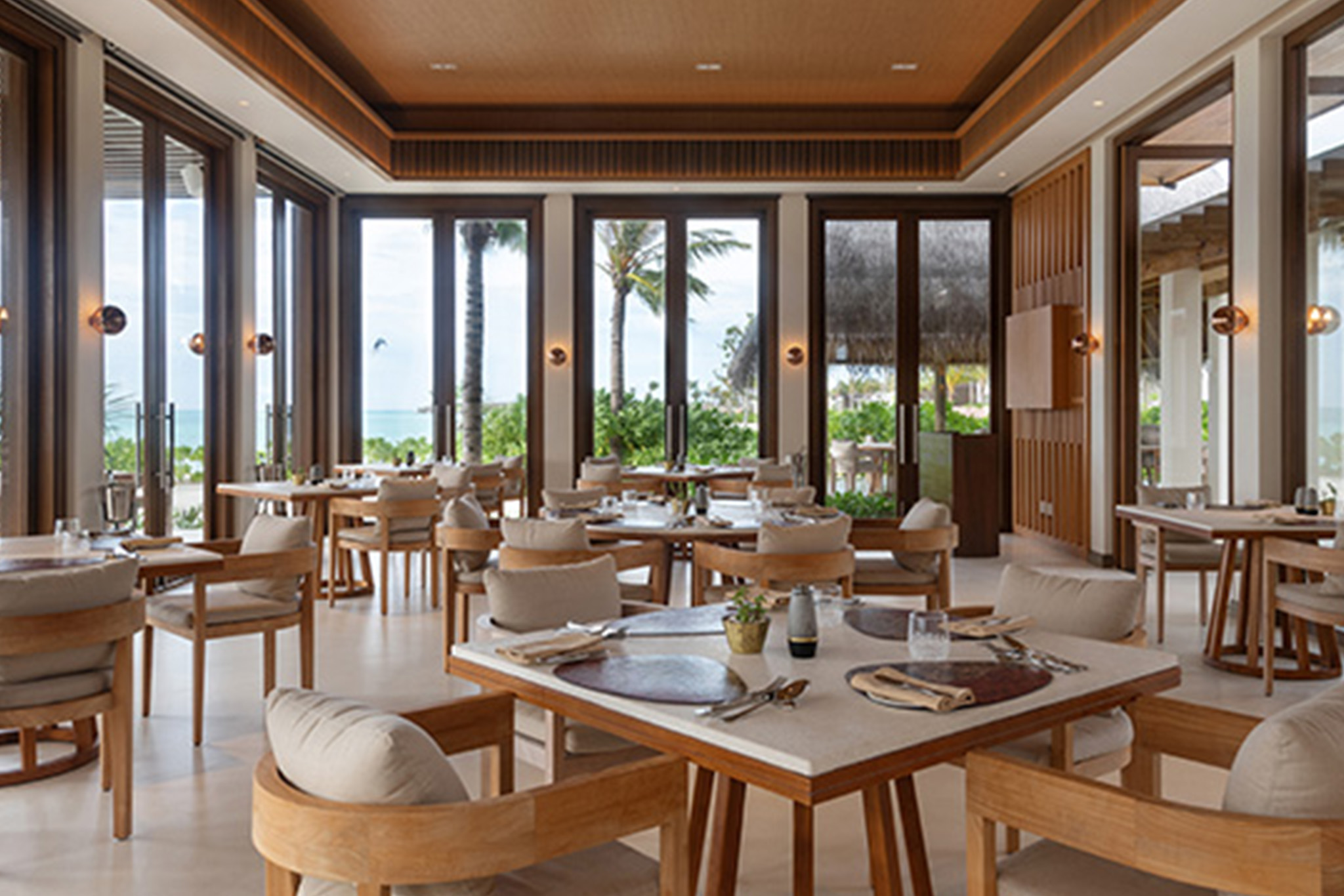 Kuda Villingili Resort Maldives Earth Restaurant