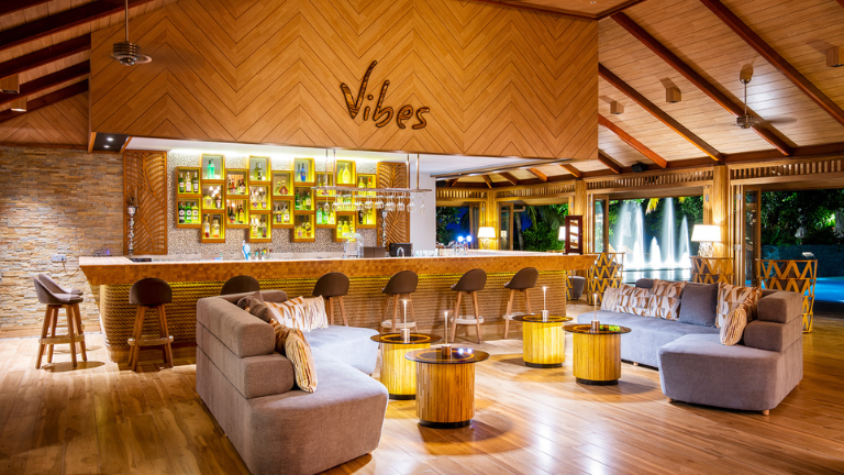 Lily Beach Resort & Spa Maldives Vibes Bar