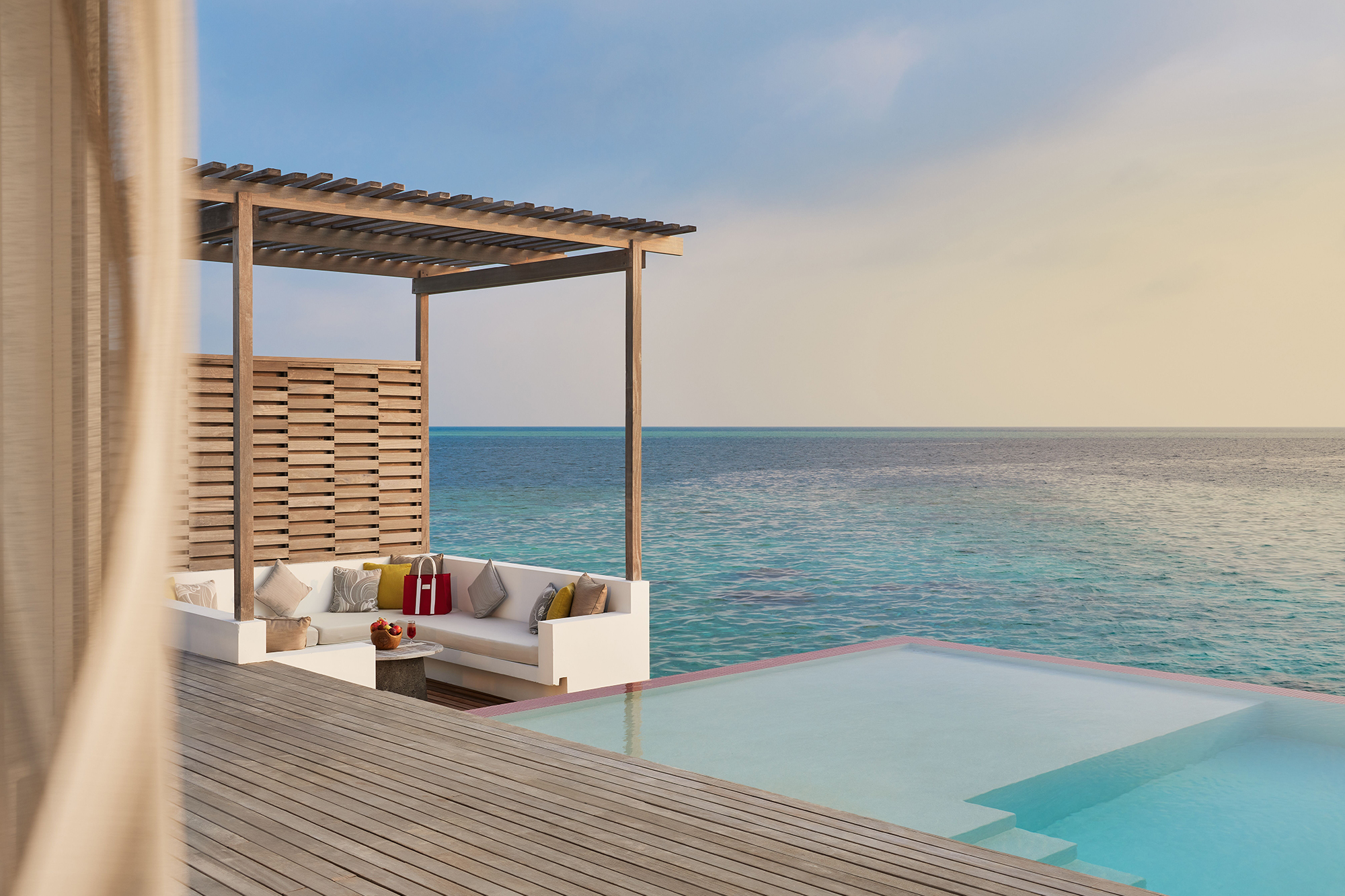 Jumeirah Olhahali Island Ocean Villas with Pool