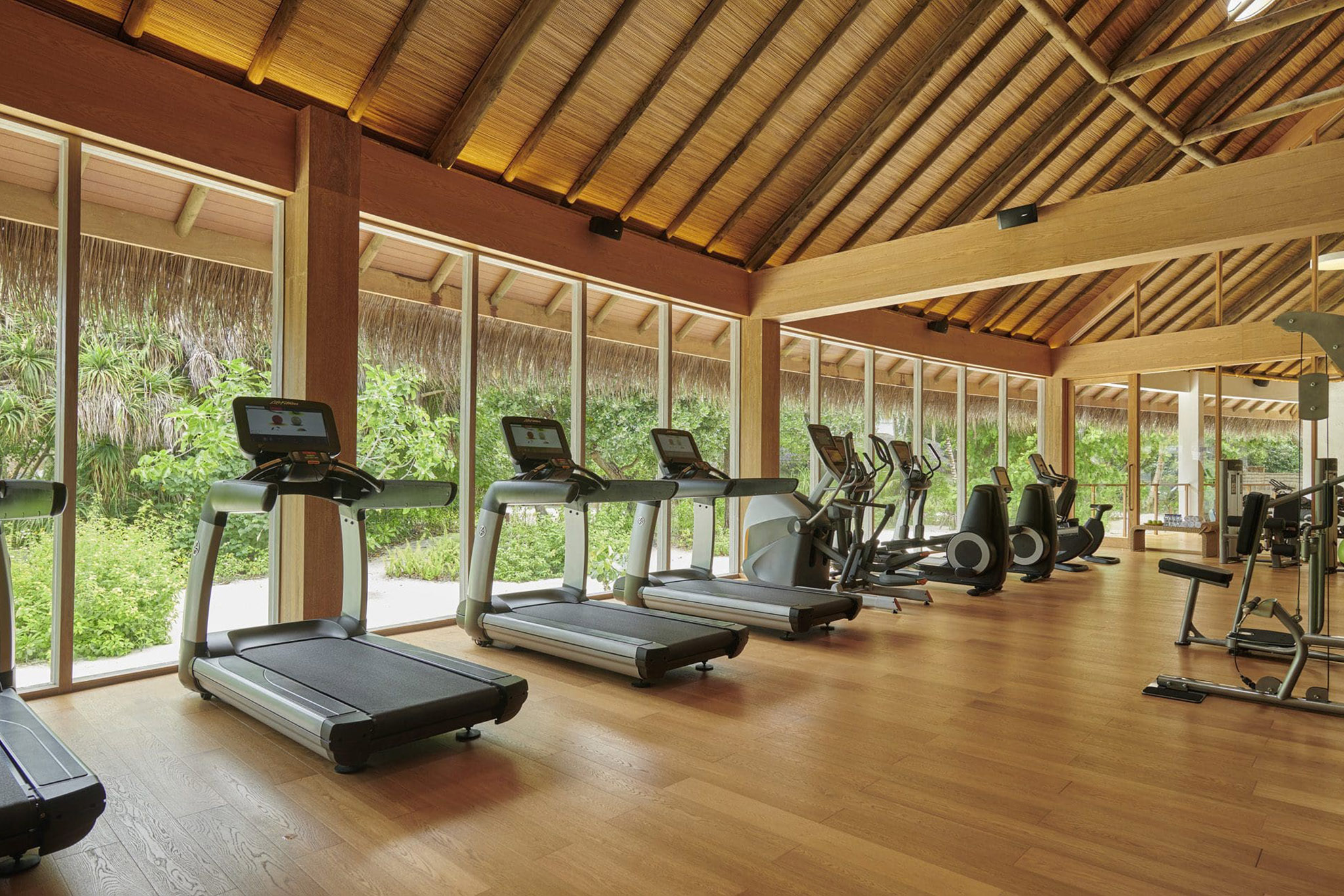 Sirru Fen Fushi - Gym