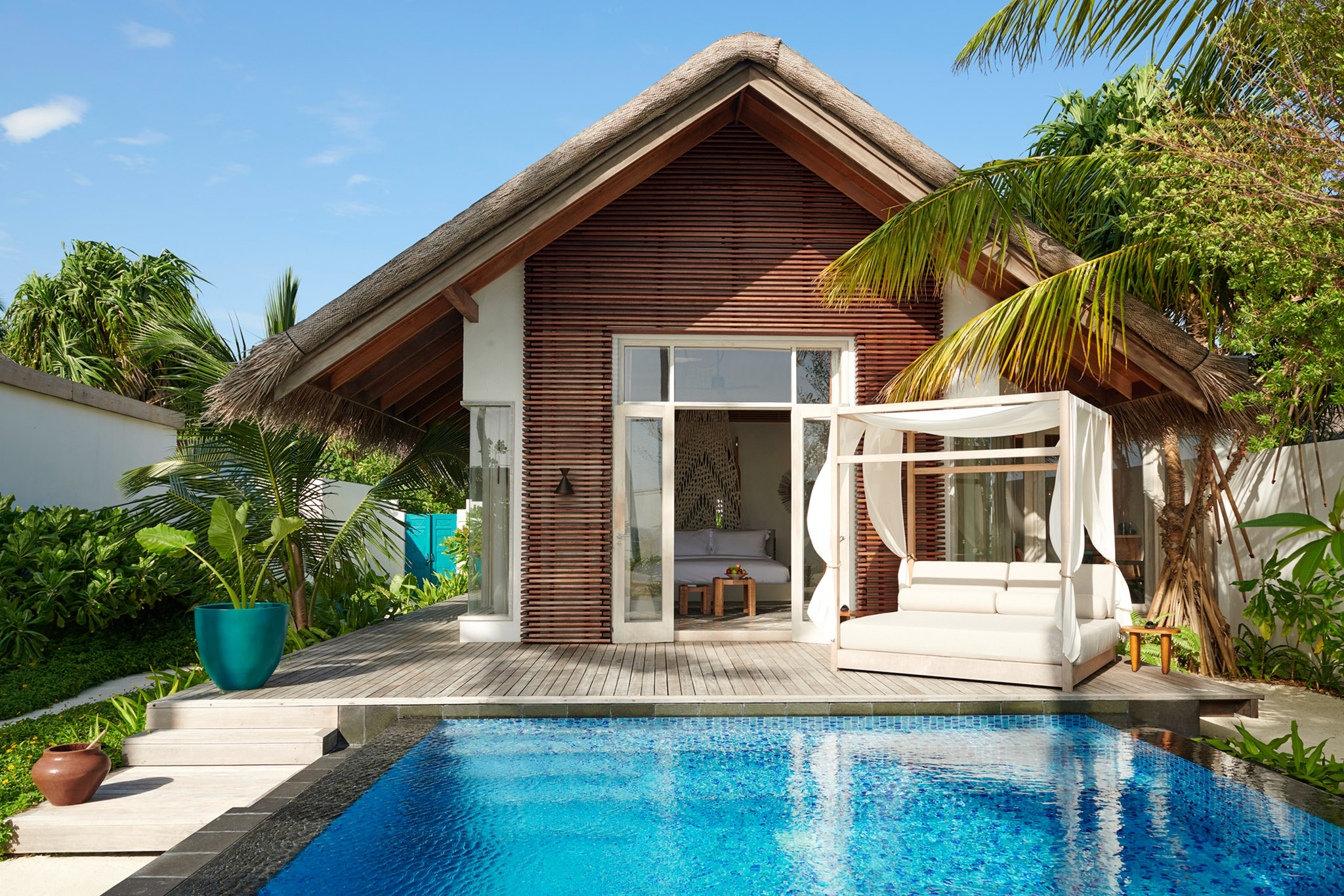 Sirru Fen Fushi - Sunrise Deluxe Beach Villa with Pool