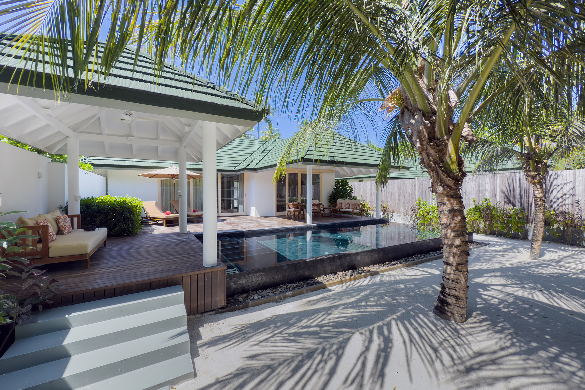 Siyam World Maldives – Grand Beach Residence with Pool Siyam World Maldives - Grand Beach Residence with Pool