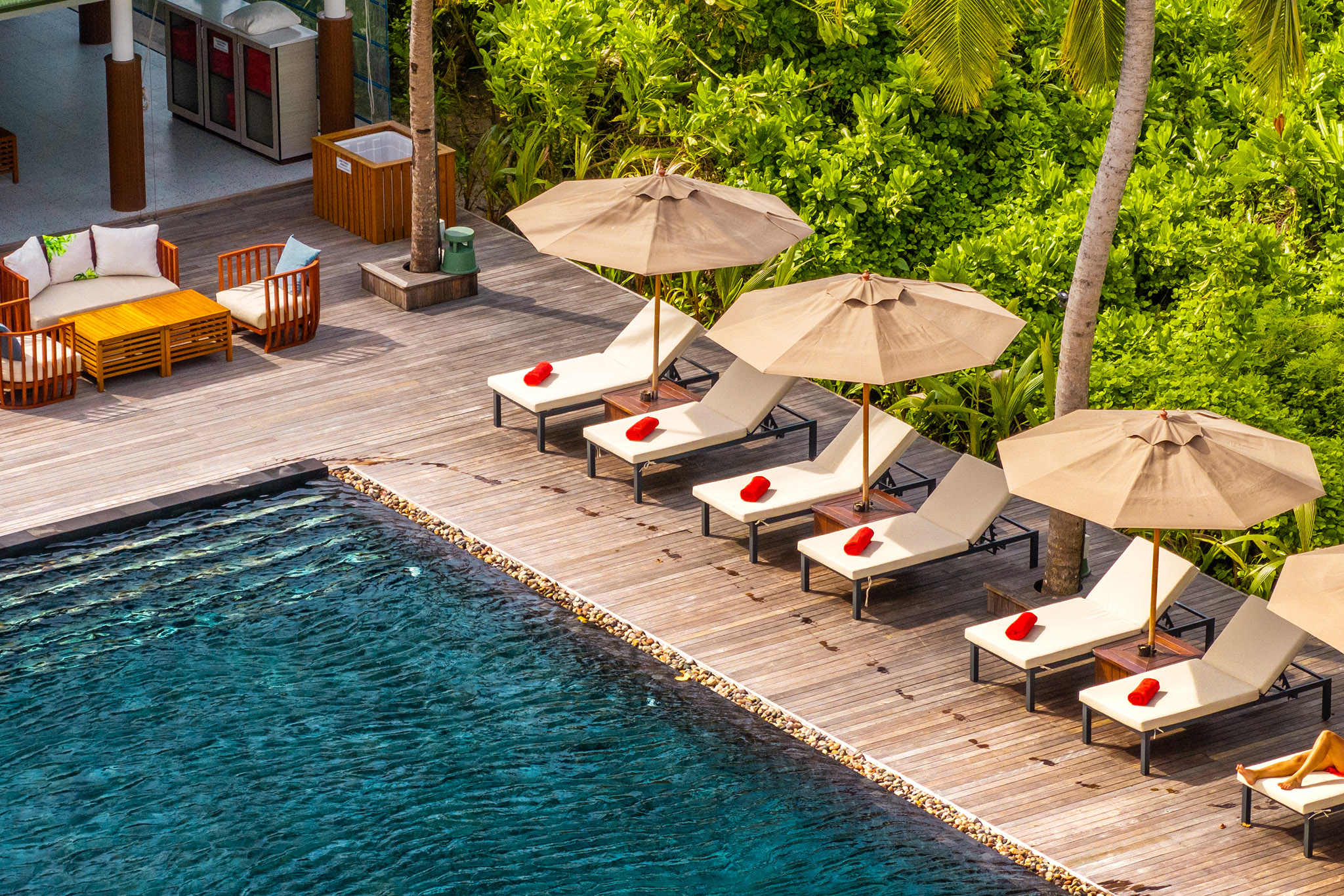 Siyam World Maldives – Mint Beach Bar Siyam World Maldives - Mint Beach Bar