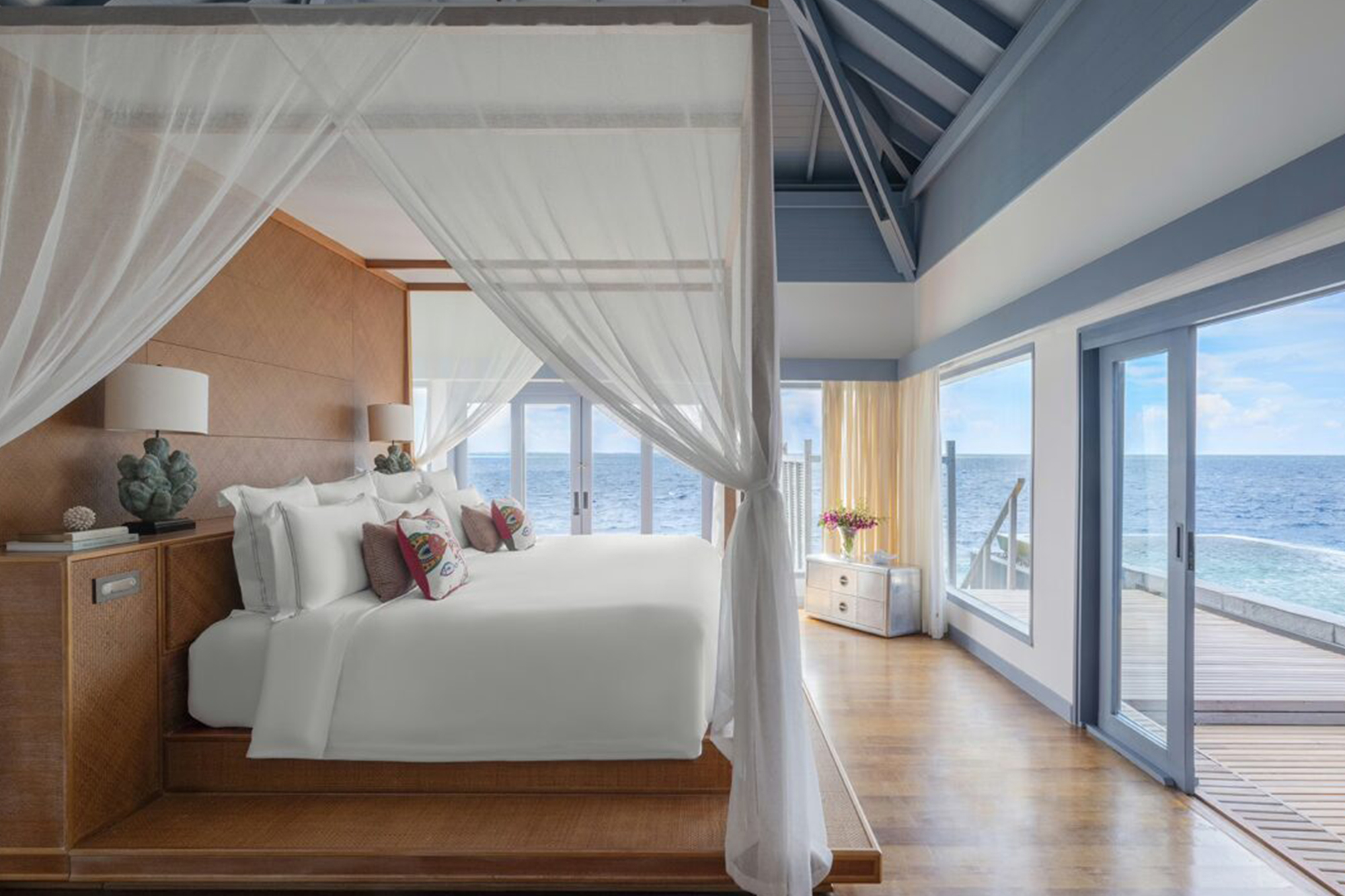 The Halcyon_0008_Horizon Overwater Retreat Raffles Maldives Meradhoo Resort Overwater Residence exterior