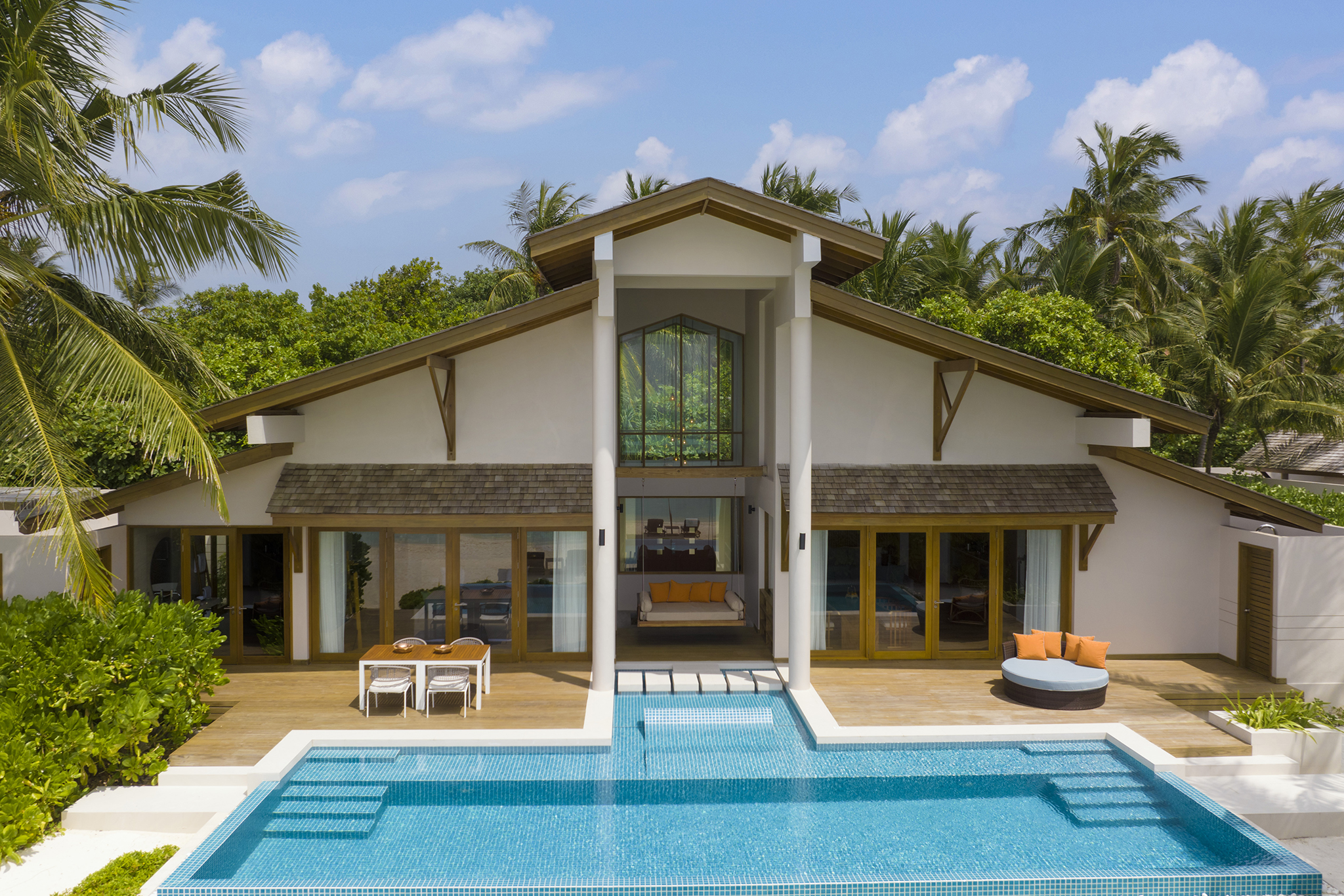 Emerald Faarufushi Resort & Spa Presidential Beach Villa exterior