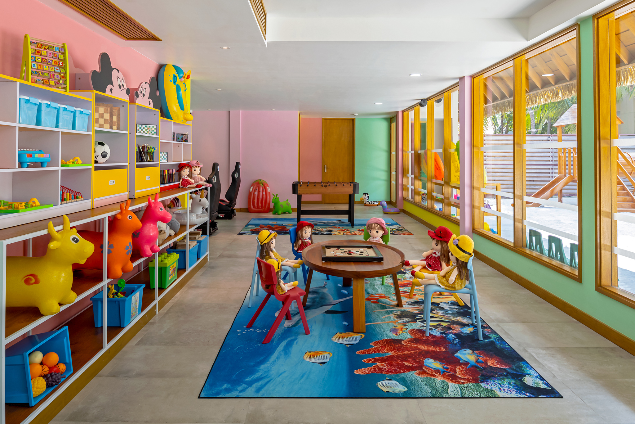 Emerald Faarufushi Resort & Spa Dolphin Kids Club