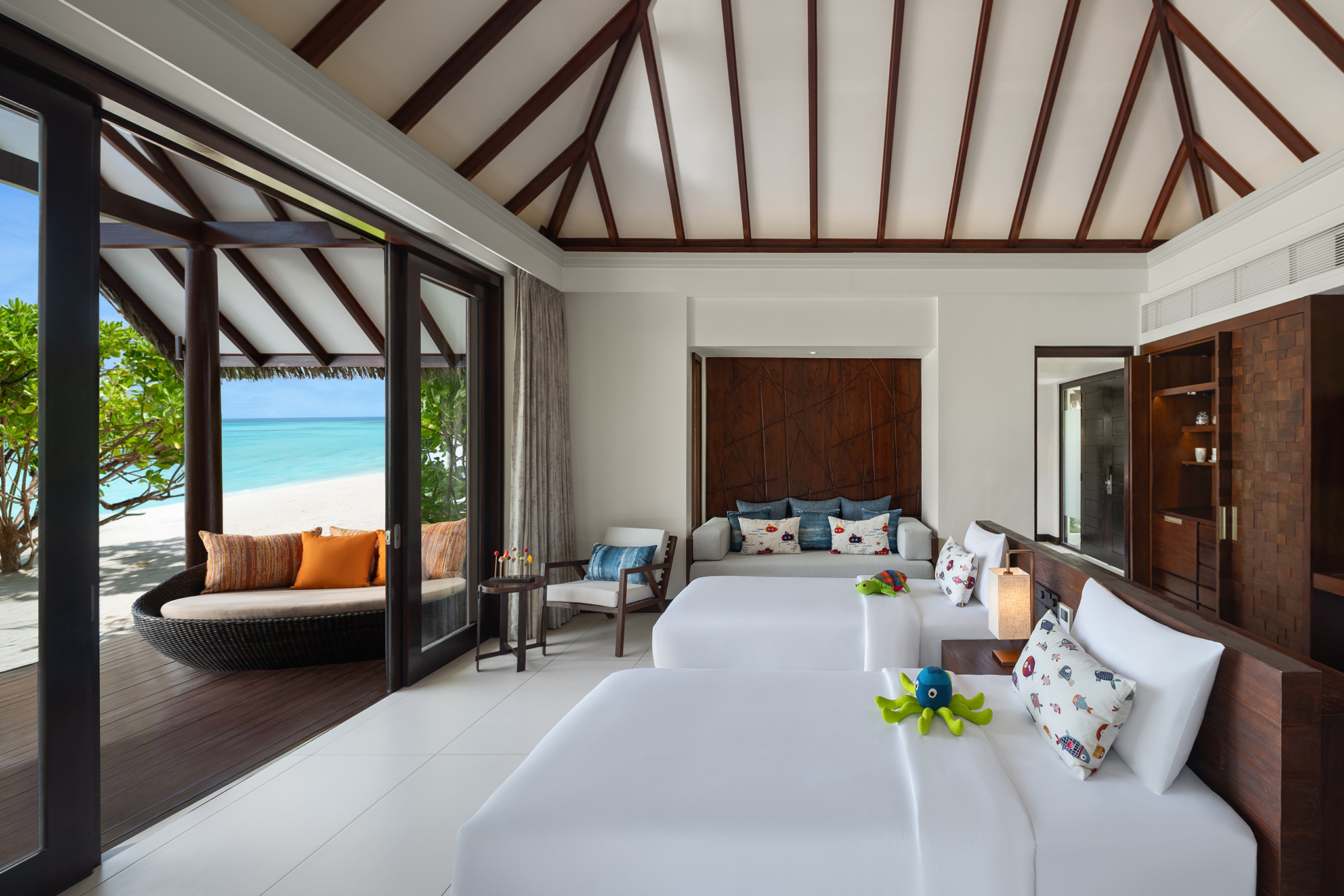 Heritance Aarah - Family Beach Villa Children's Room