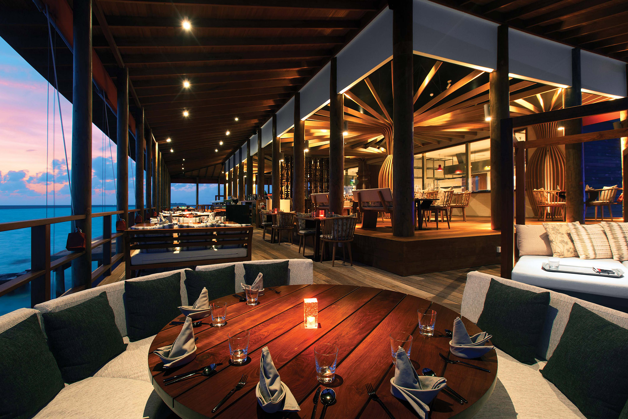 OZEN LIFE MAADHOO – Tradition Peking OZEN LIFE MAADHOO - Tradition Peking