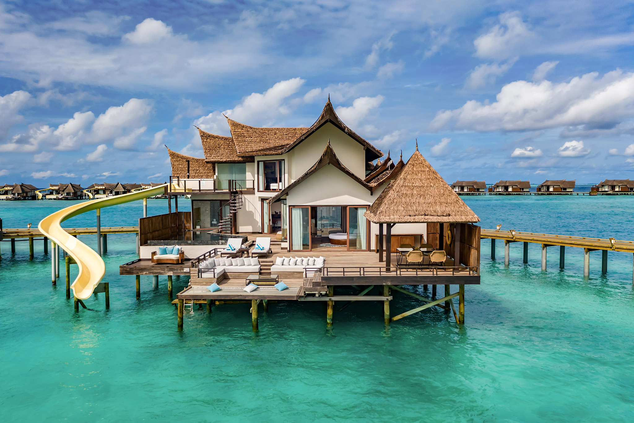 OZEN RESERVE BOLIFUSHI – Ocean Pool RESERVE Sunset with Slide 2BR – Aerial 7 OZEN RESERVE BOLIFUSHI - Ocean Pool RESERVE Sunset with Slide 2BR - Aerial 7