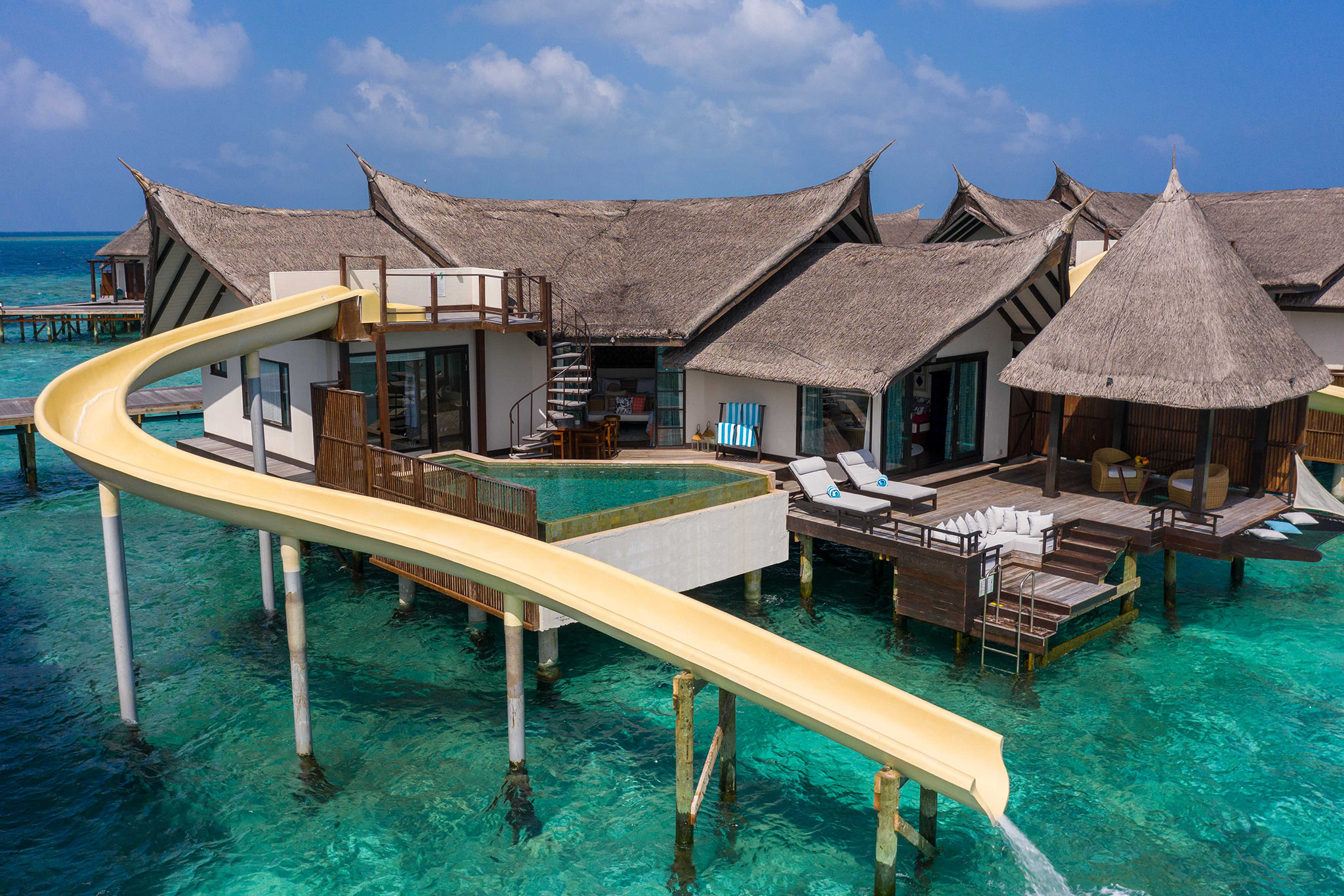 OZEN RESERVE BOLIFUSHI – Ocean Pool Suite with Slide OZEN RESERVE BOLIFUSHI - Ocean Pool Suite with Slide