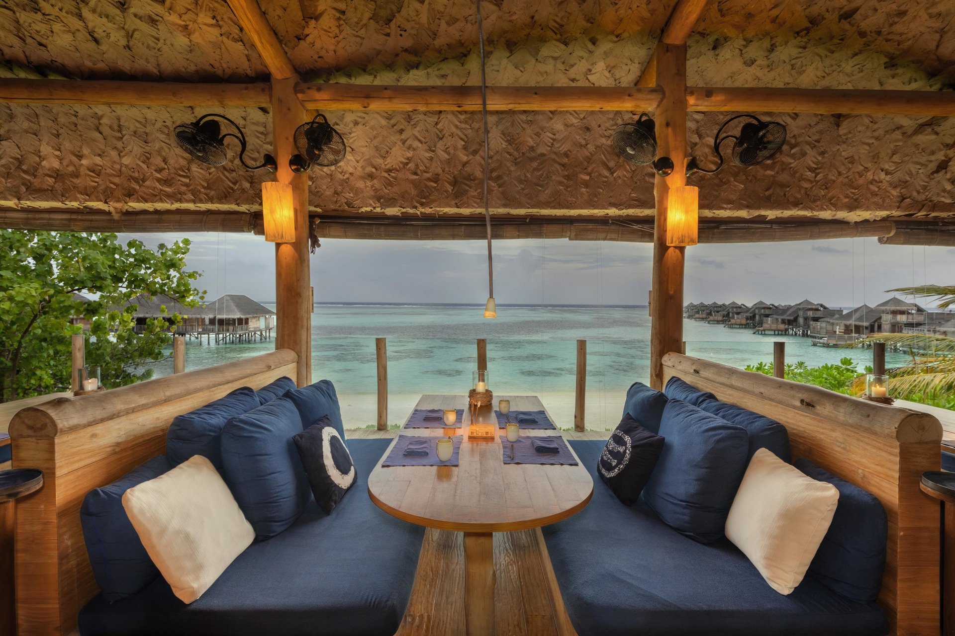 Kuda Villingili Resort Maldives East Restaurant