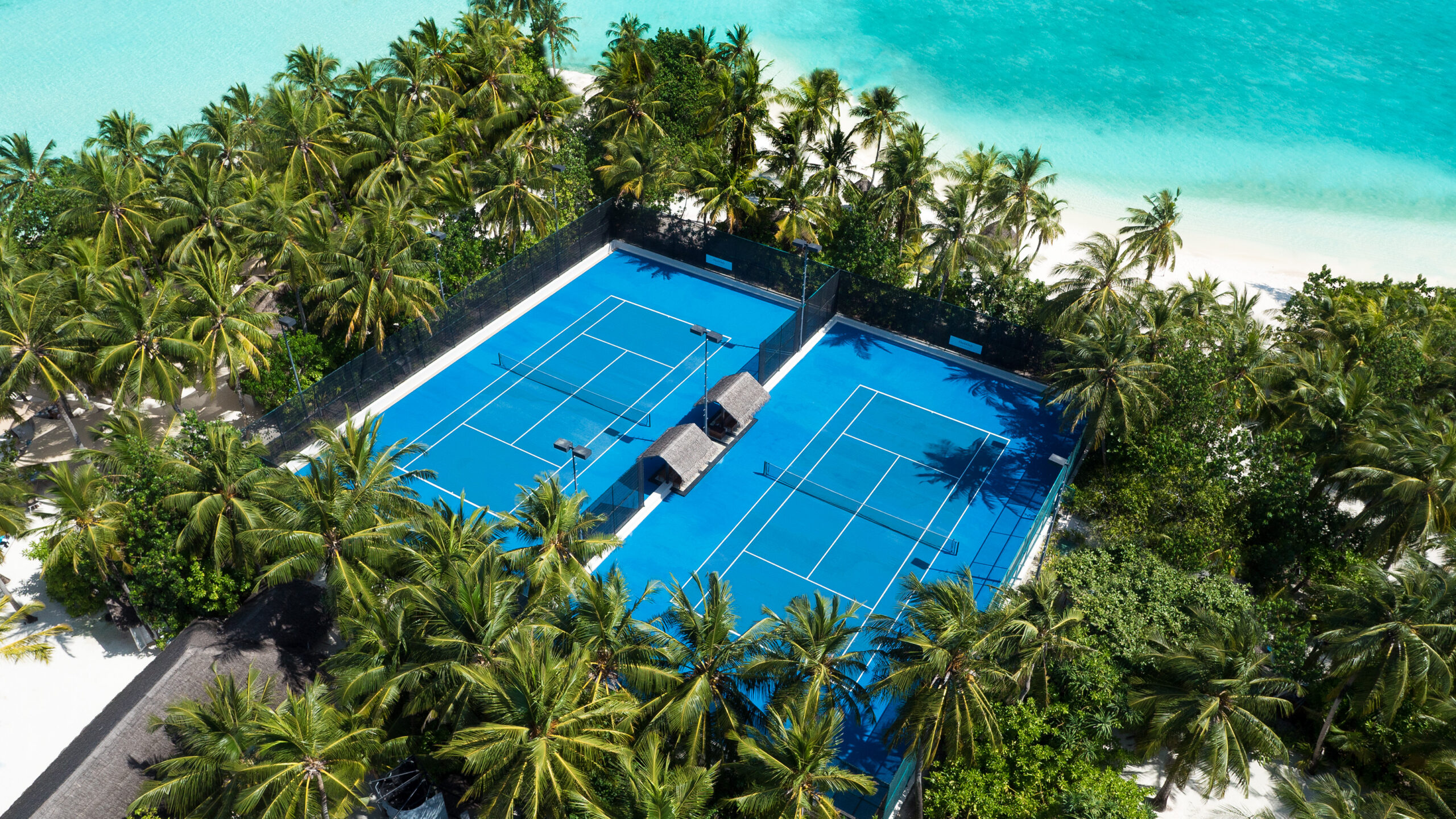 One&Only_ReethiRah_ClubOne_TennisCourt